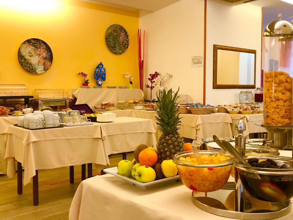 Hotel Alessi** רימיני מראה חיצוני תמונה