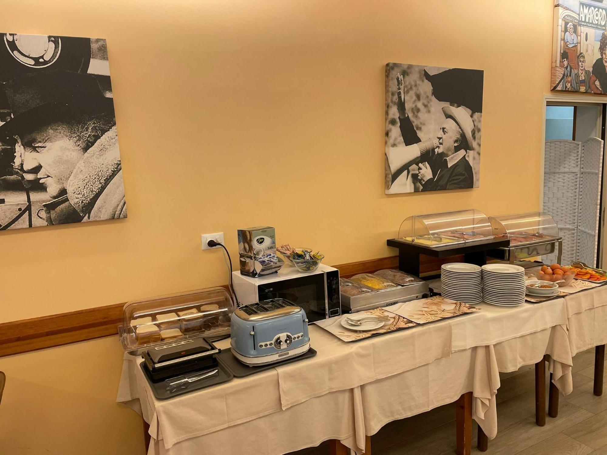 Hotel Alessi** רימיני מראה חיצוני תמונה