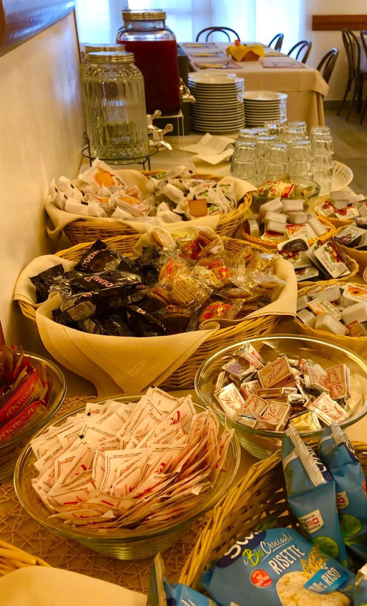 Hotel Alessi** רימיני מראה חיצוני תמונה