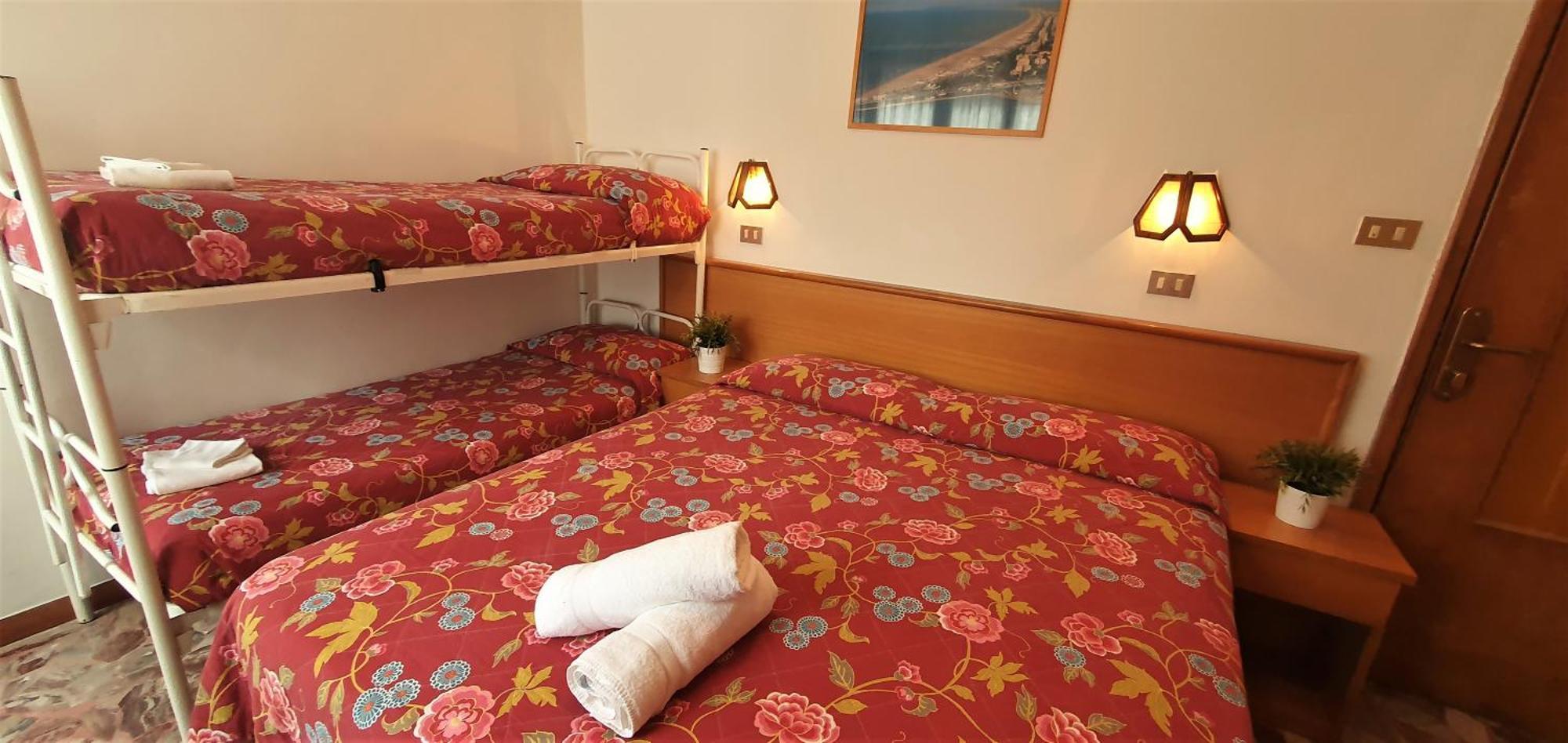 Hotel Alessi** רימיני מראה חיצוני תמונה