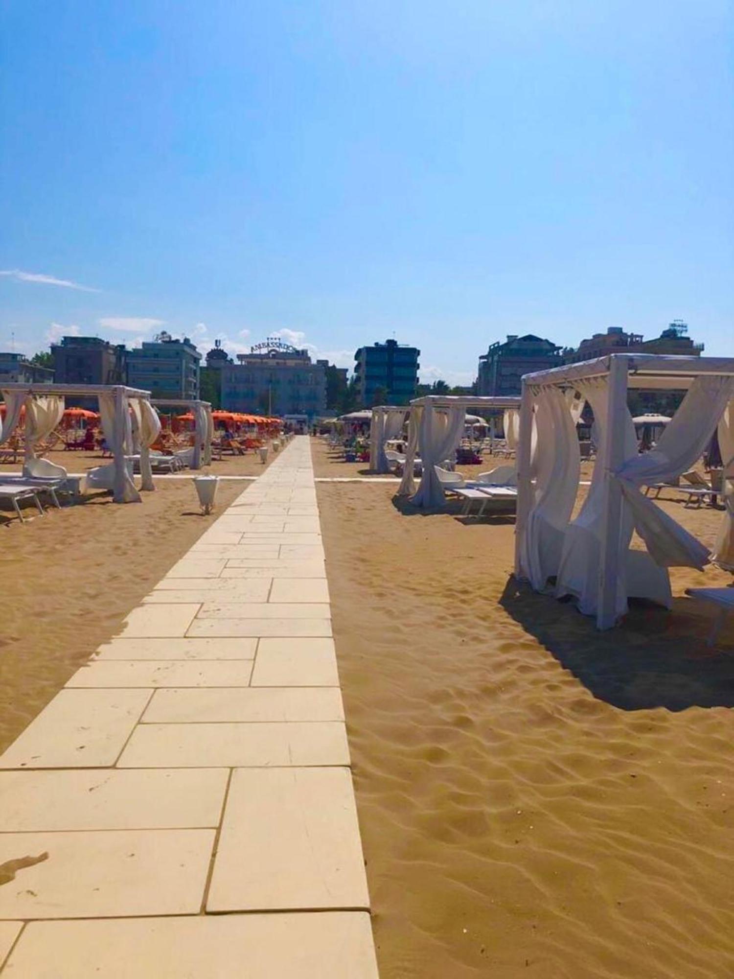 Hotel Alessi** רימיני מראה חיצוני תמונה